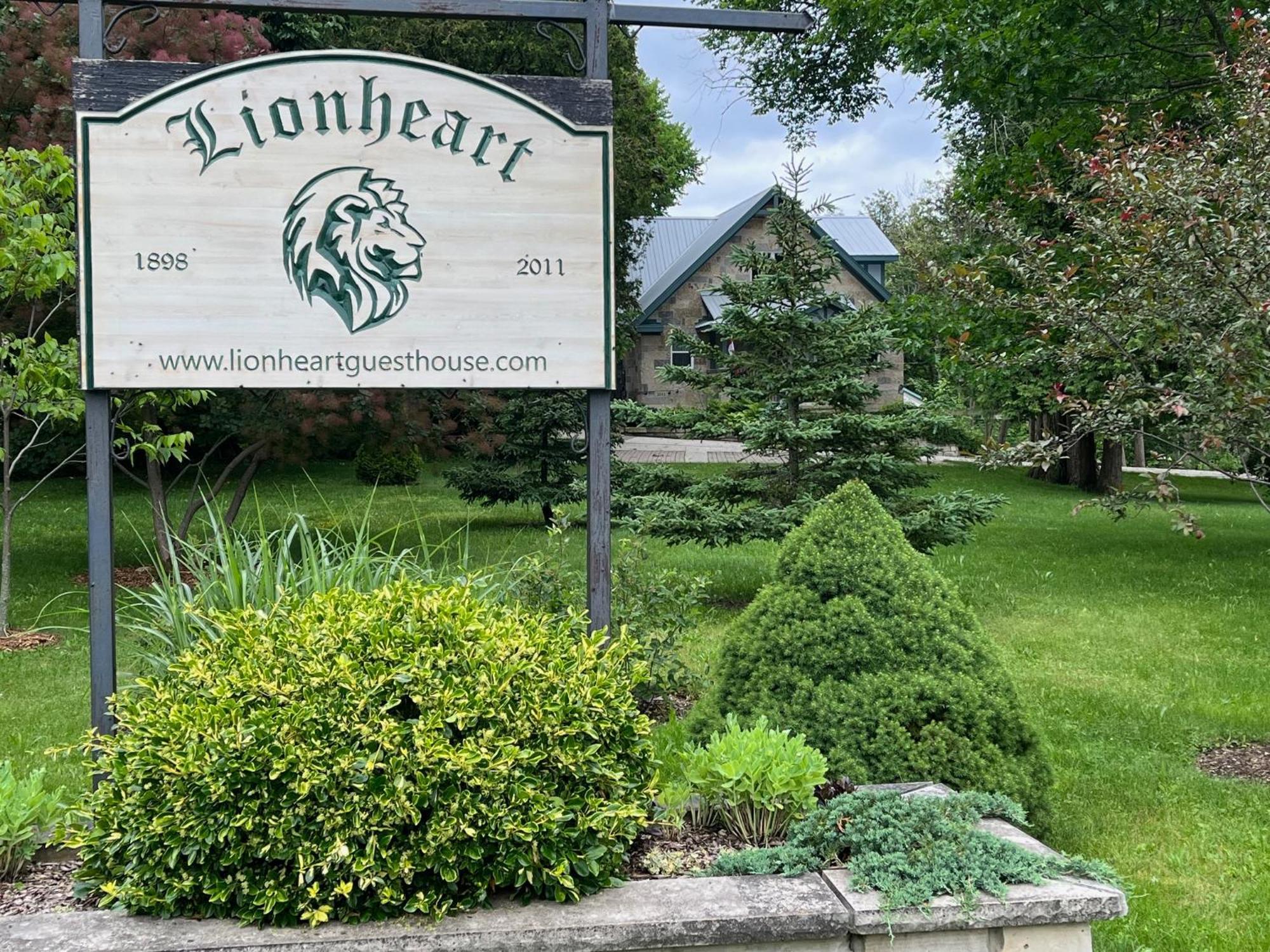 Lionheart Guest House ليونز هيد المظهر الخارجي الصورة